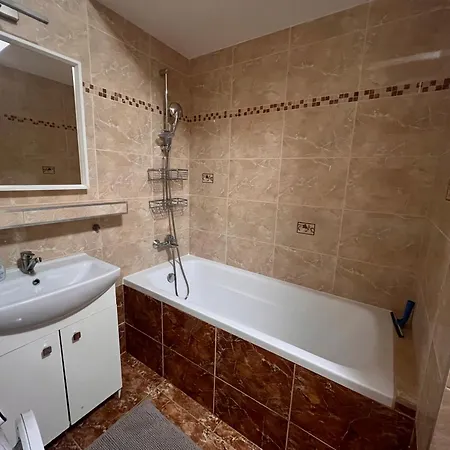 Rose Valley Apartment *